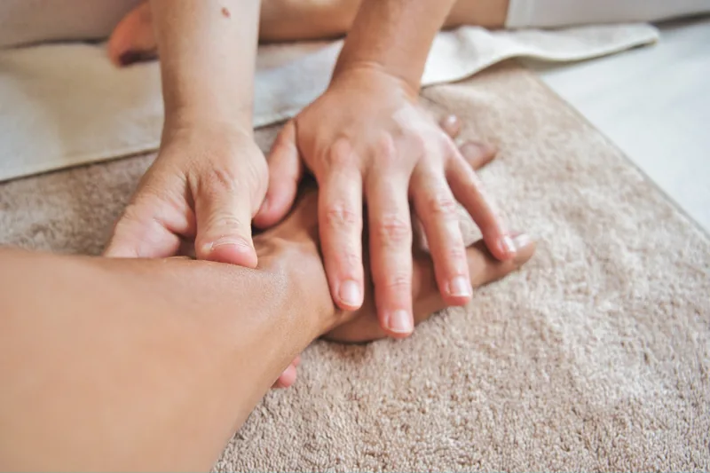 Abhyanga full body massage at Minute Wonder Ayurveda, San Ramon, detail 3